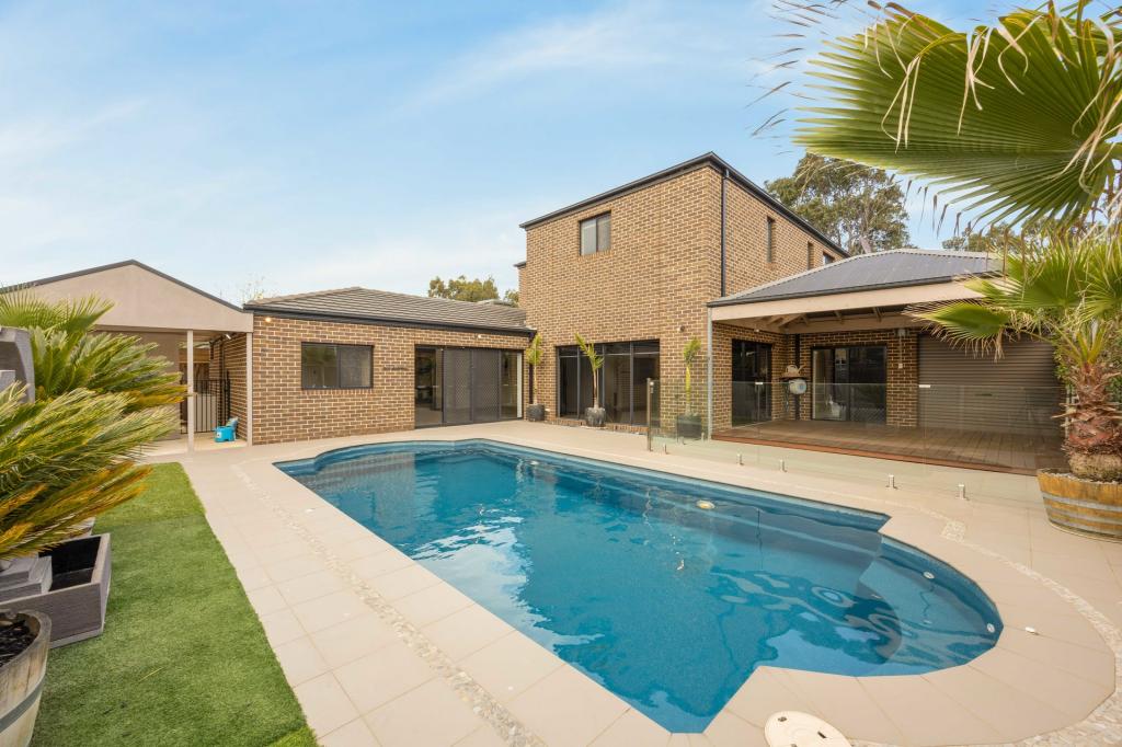 3 Ormond Pl, Taylors Hill, VIC 3037