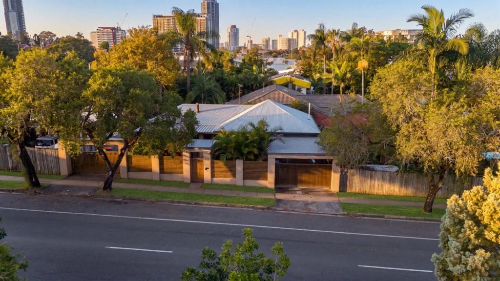 5b Tweed St, Southport, QLD 4215