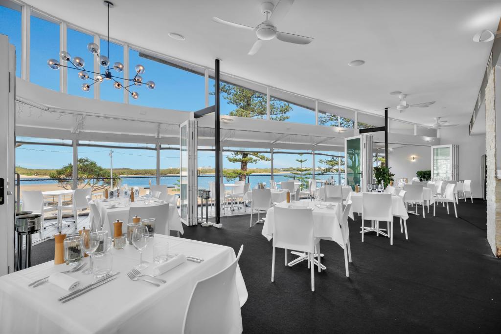 26 Esplanade Bulcock Bch, Caloundra, QLD 4551