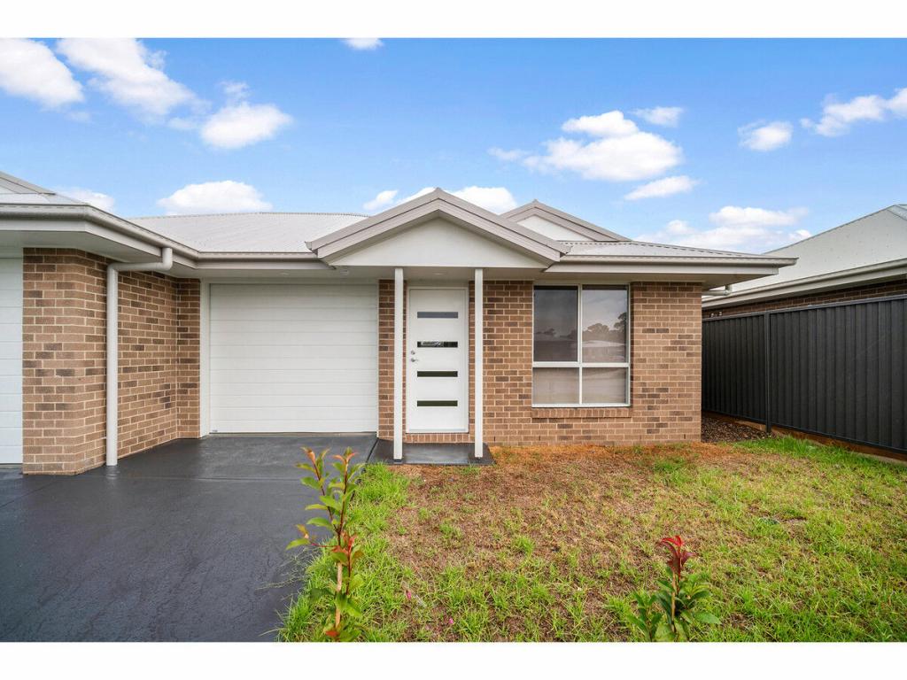 55/2 Lakeside Cct, Cessnock, NSW 2325