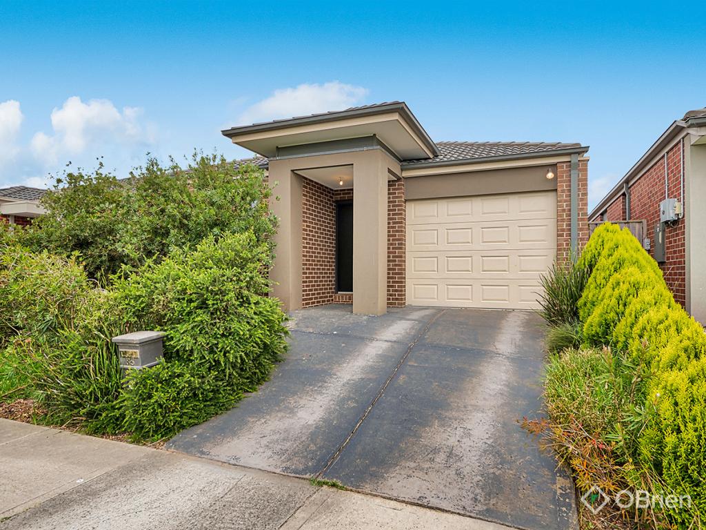 35 Paxford Dr, Cranbourne North, VIC 3977