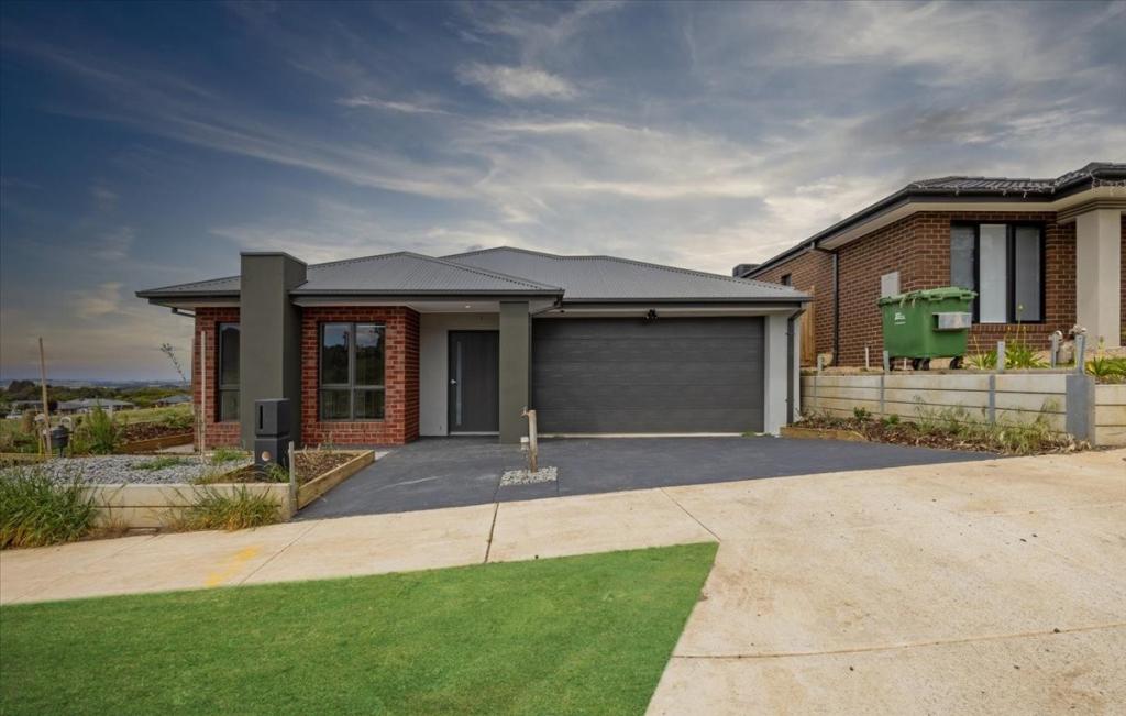 20 FALCON ST, WALLAN, VIC 3756