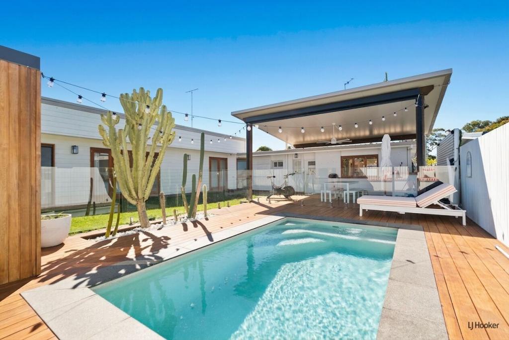 14 Amboina Ave, Palm Beach, QLD 4221