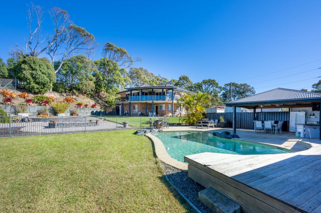 1 Emerald Heights Dr, Emerald Beach, NSW 2456