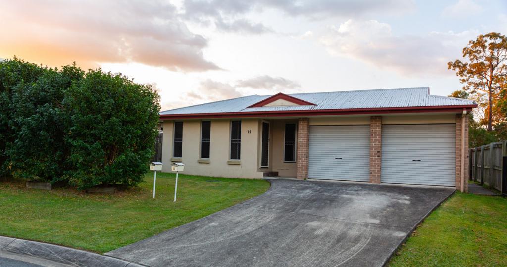 1/19 Fairlie Ct, Kallangur, QLD 4503