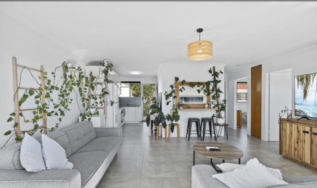 11/54 Frank St, Labrador, QLD 4215
