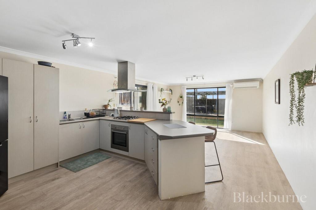 5 Newington Pass, Ellenbrook, WA 6069