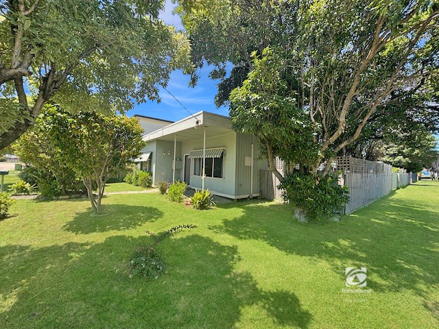 28 Palmers Rd, Lakes Entrance, VIC 3909