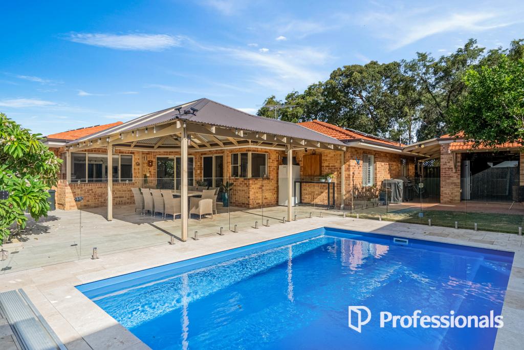 24 Robertson Ct, Kingsley, WA 6026