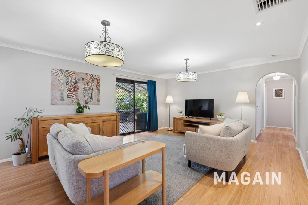 8 Eloise Ct, Woodcroft, SA 5162