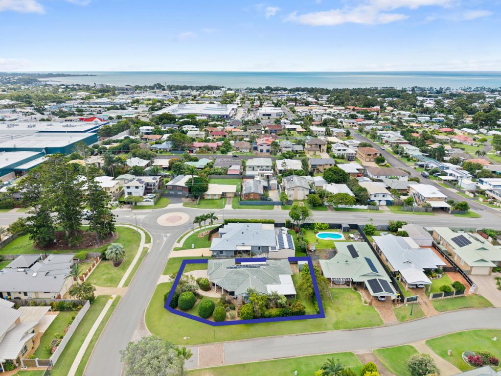 4 Davis Dr, Kawungan, QLD 4655