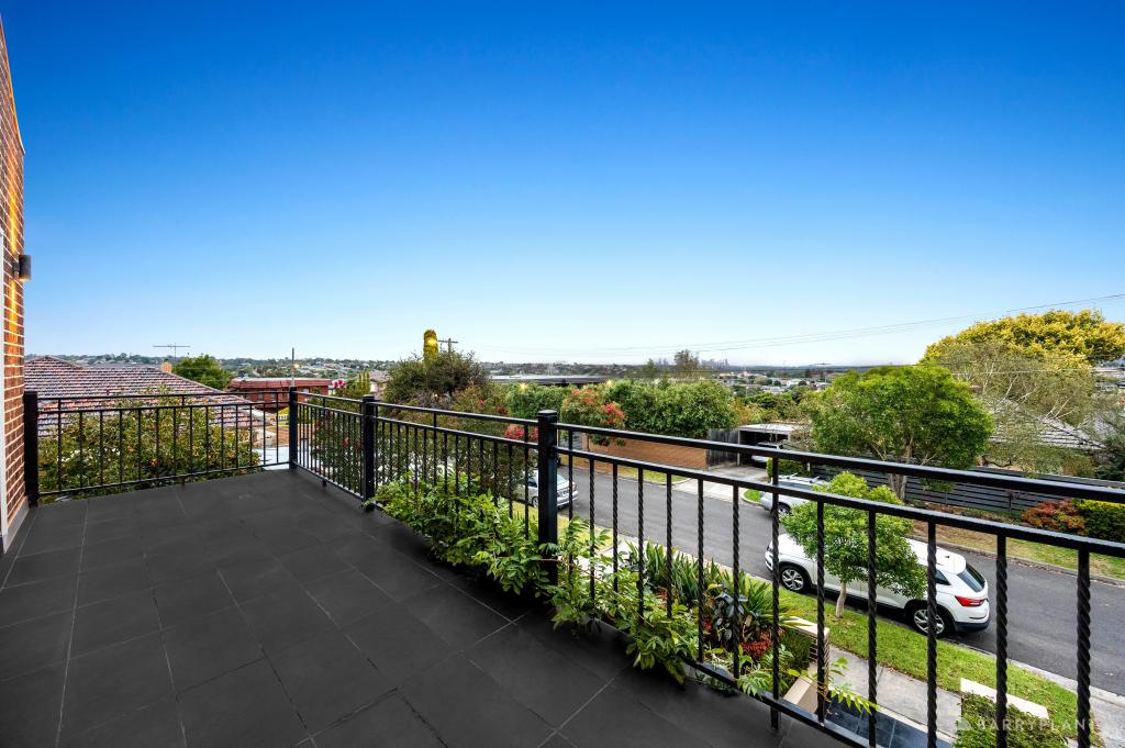 2 Gilbert St, Bulleen, VIC 3105