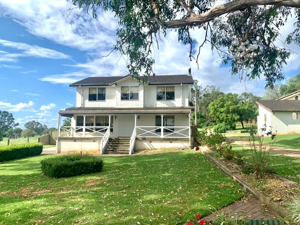 21 Station Rd, Menangle Park, NSW 2563