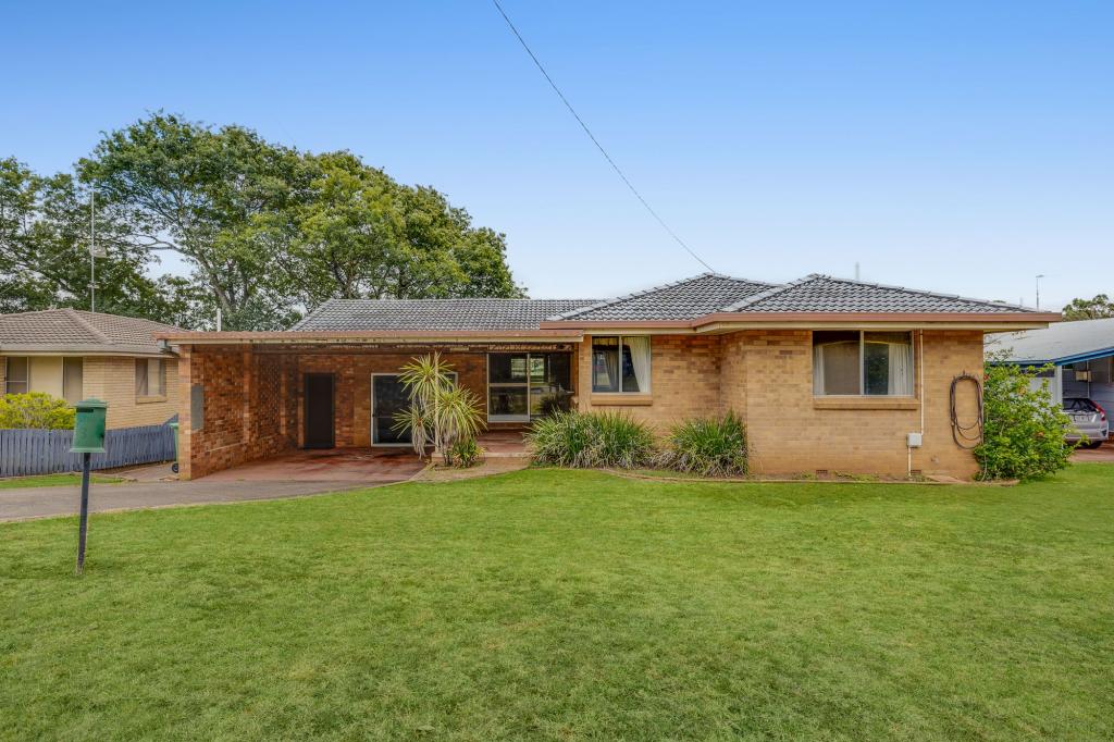 13 Balanga Ct, South Toowoomba, QLD 4350