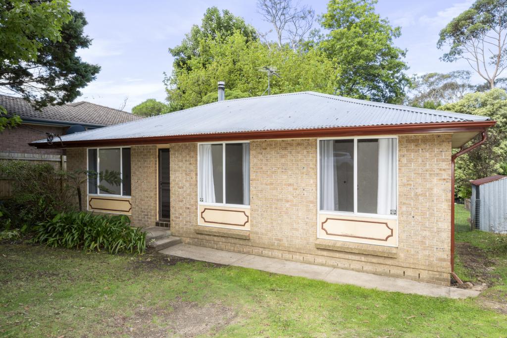 27 Hill St, Wentworth Falls, NSW 2782