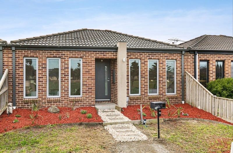 10 Earlsferry Lane, Deer Park, VIC 3023