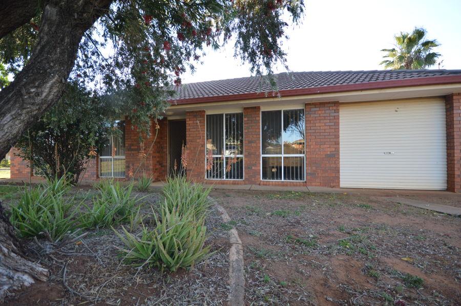 5 Edinburgh Ave, Dubbo, NSW 2830