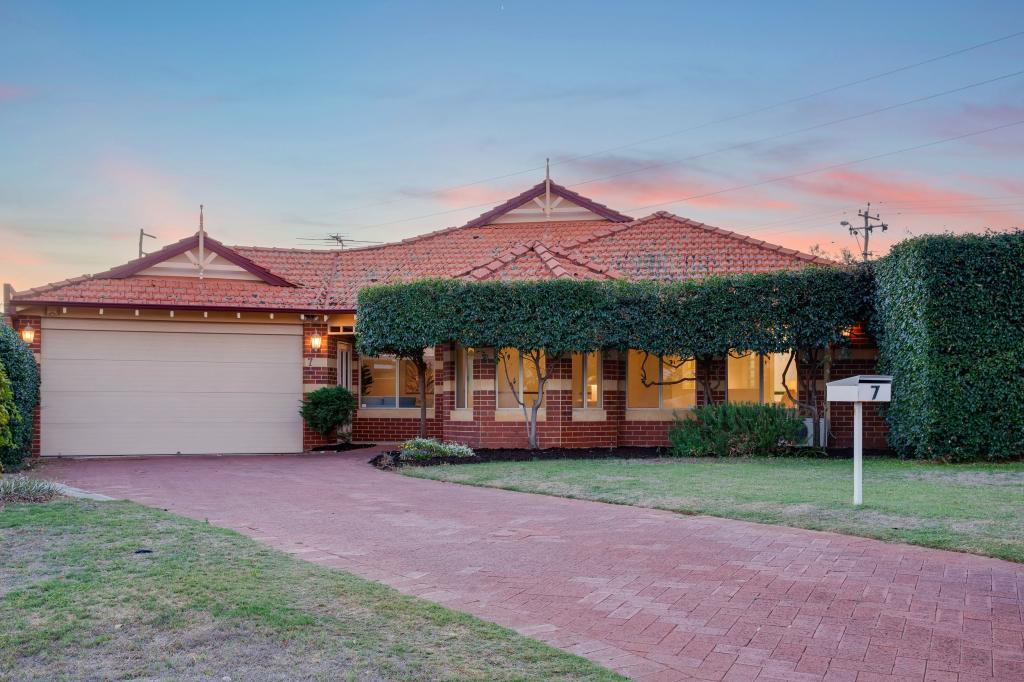 7 Raffan View, Gwelup, WA 6018