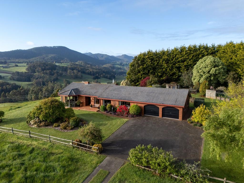 191 Pine Rd, Penguin, TAS 7316