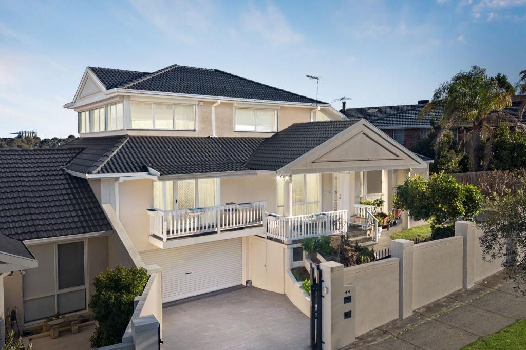 44 GRANTCHESTER RD, WHEELERS HILL, VIC 3150