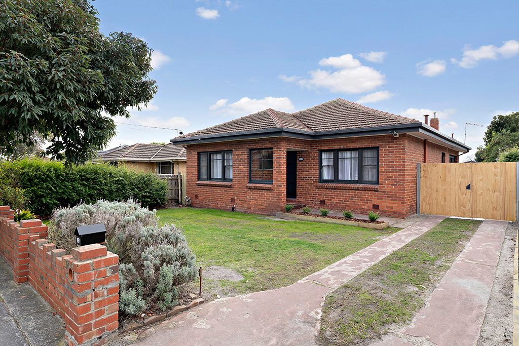 19 DELL RD, FRANKSTON, VIC 3199