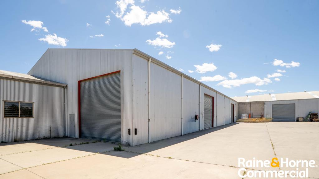 2/11 Lawson St, East Wagga Wagga, NSW 2650