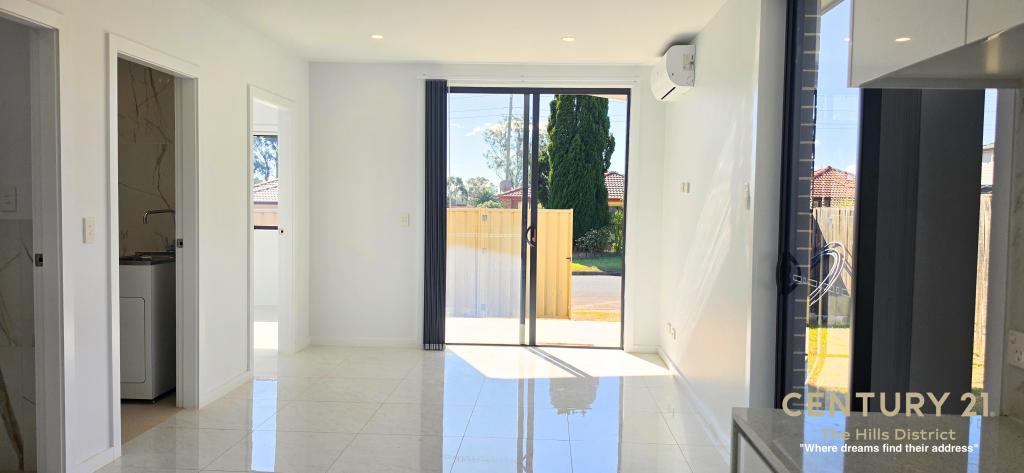 1a Emex Pl, Macquarie Fields, NSW 2564