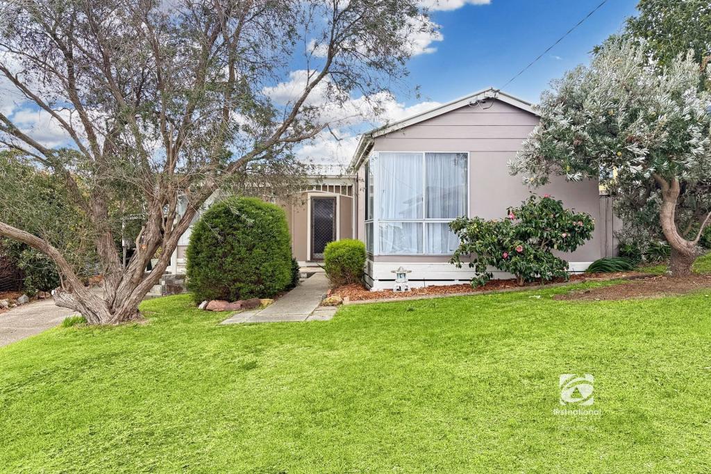 8 Oneills Rd, Lakes Entrance, VIC 3909