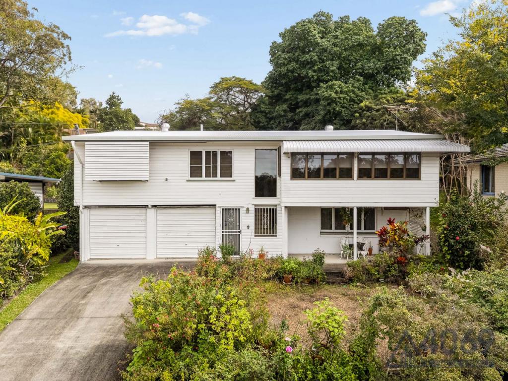 31 Currong St, Kenmore, QLD 4069
