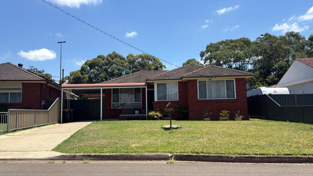 42 Gregory Ave, Oxley Park, NSW 2760