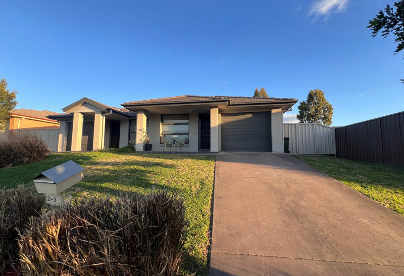 2/3 KENNEDY CL, MUSWELLBROOK, NSW 2333