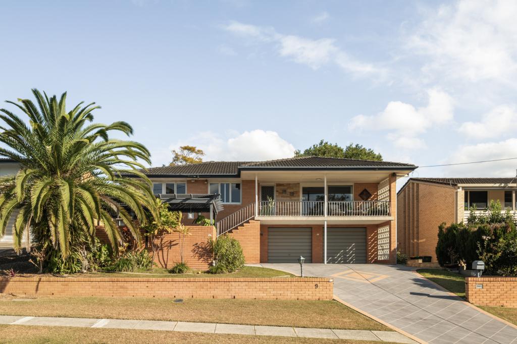 9 Gable St, Stafford Heights, QLD 4053