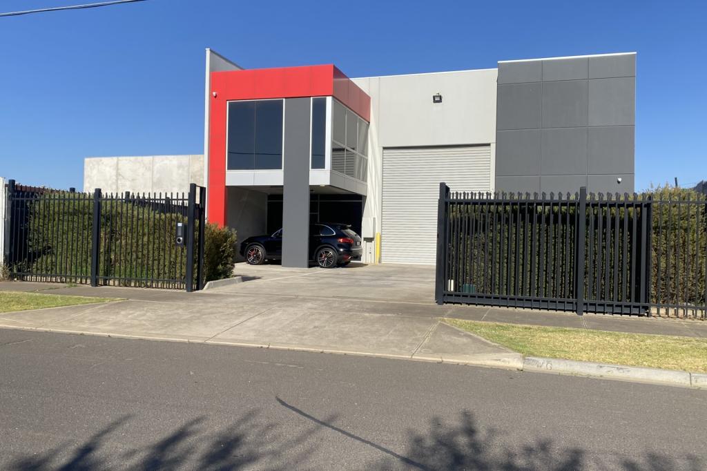 83 Davies Ave, Sunshine North, VIC 3020