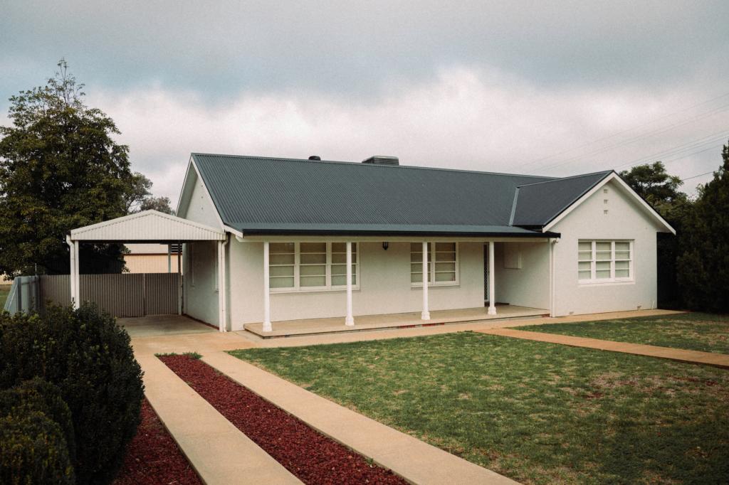 2 Clarinda St, Parkes, NSW 2870