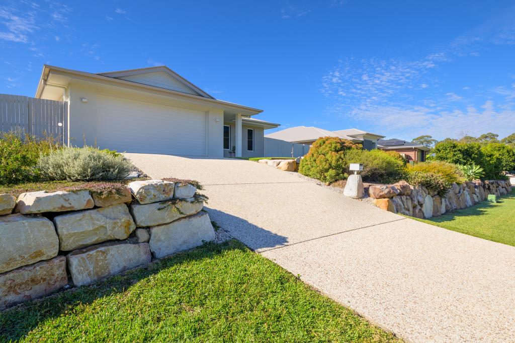 44 Woodland Dr, Southside, QLD 4570