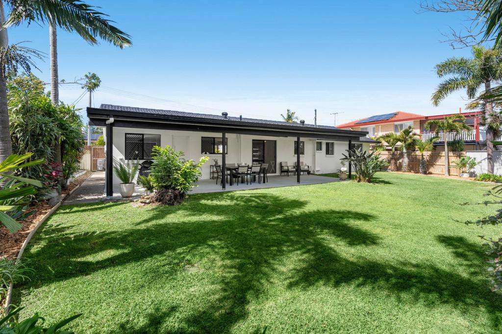 16 Morden St, Birkdale, QLD 4159