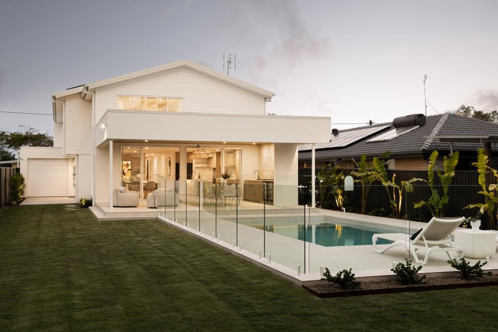 10 Wentworth Pde, Golden Beach, QLD 4551