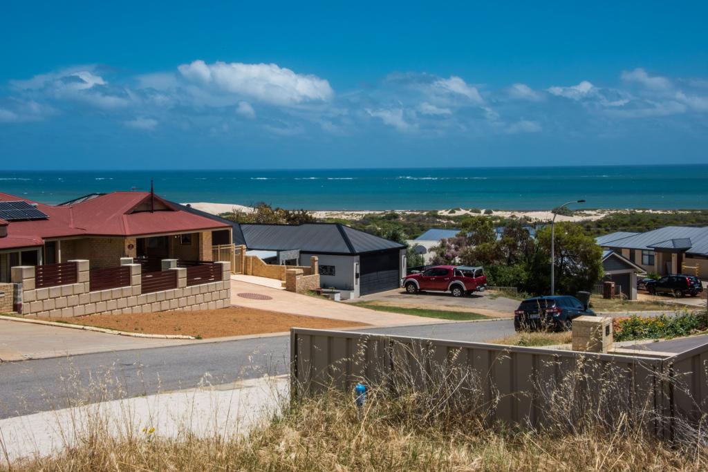 9 Pelican Rise, Wandina, WA 6530