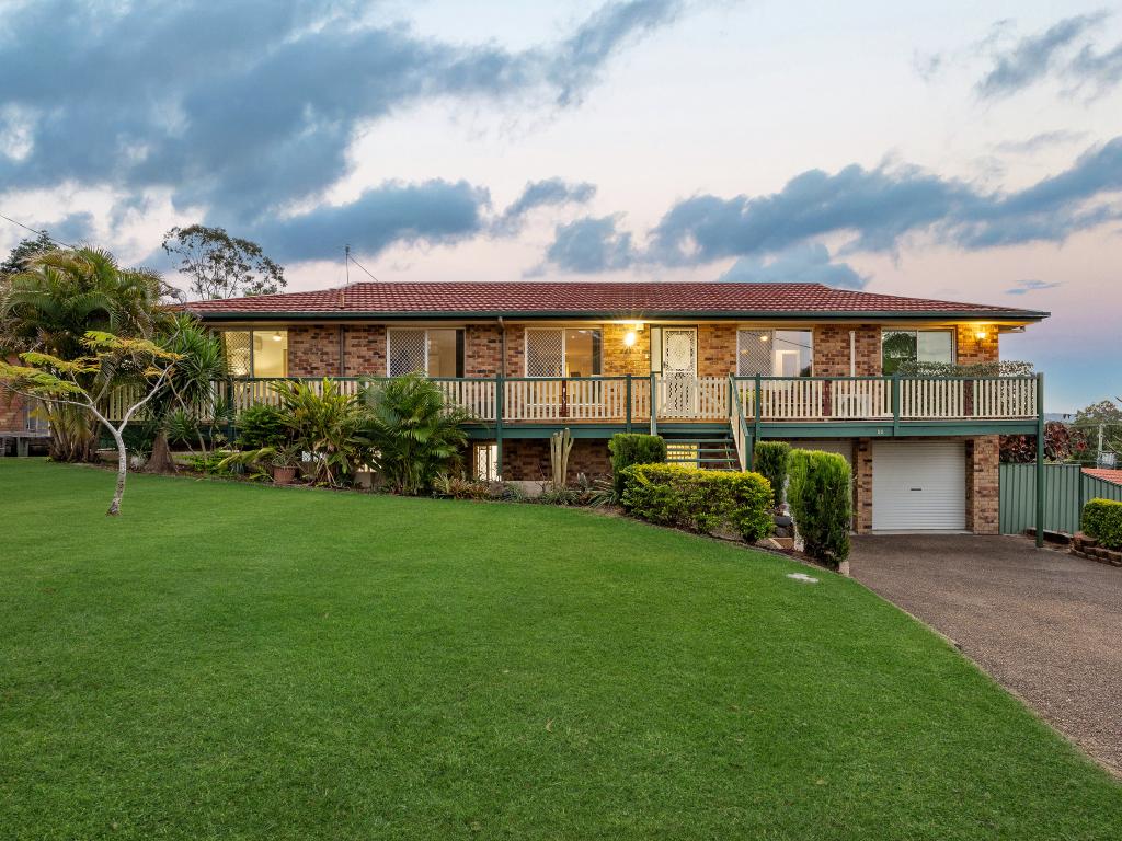 52 Wantana Cres, Edens Landing, QLD 4207