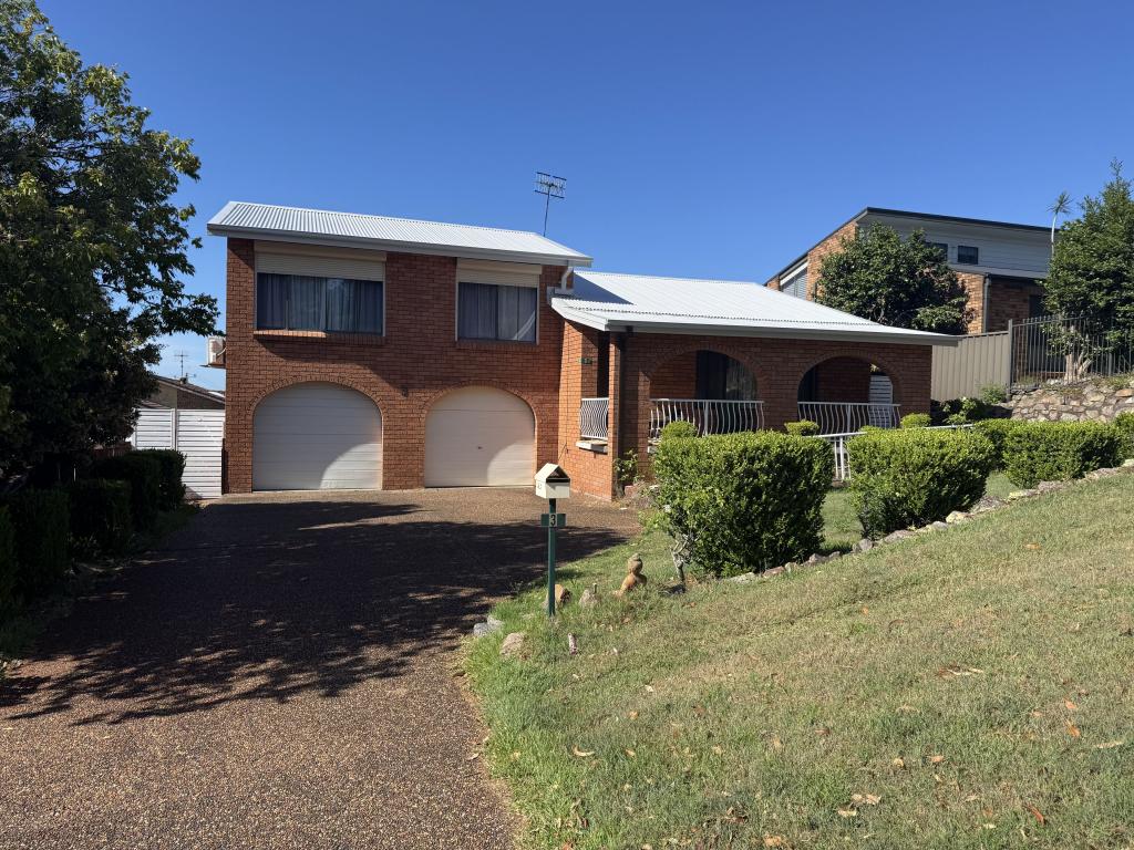 3 Winterlake Rd, Warners Bay, NSW 2282