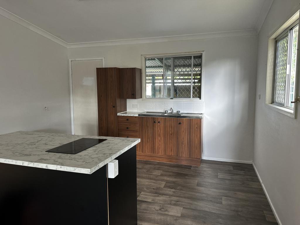 26 Walker St, Walkervale, QLD 4670