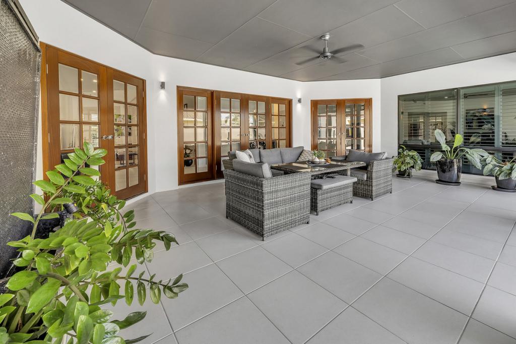 38 Victor Ave, Glenella, QLD 4740