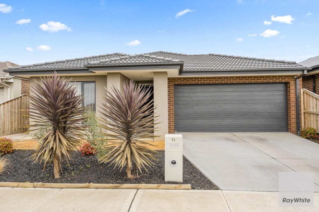 11 Monticiano Rd, Fraser Rise, VIC 3336