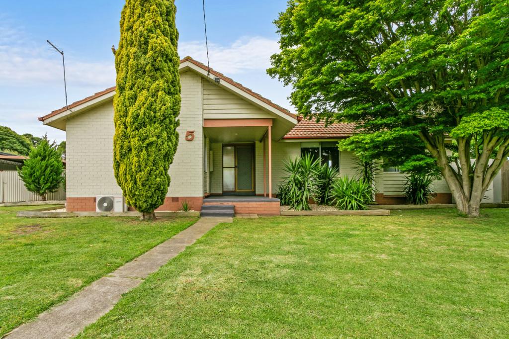 5 Lions Ct, Sale, VIC 3850