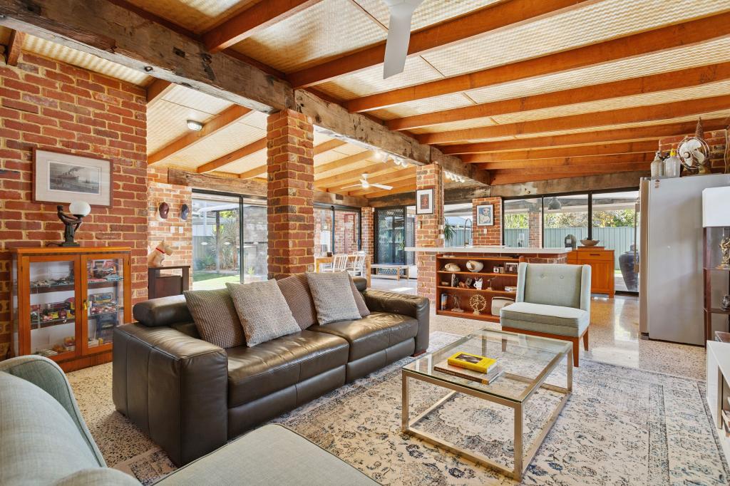 1a Robann Way, Morley, WA 6062