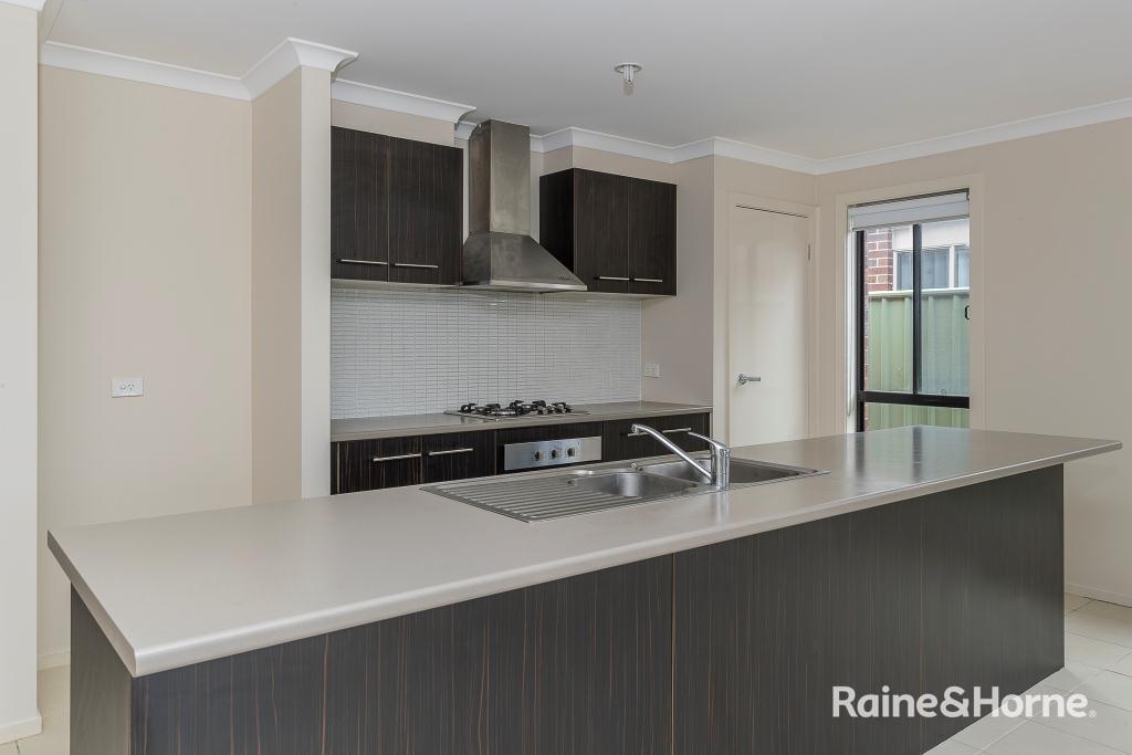 8 Butler Gr, Wyndham Vale, VIC 3024