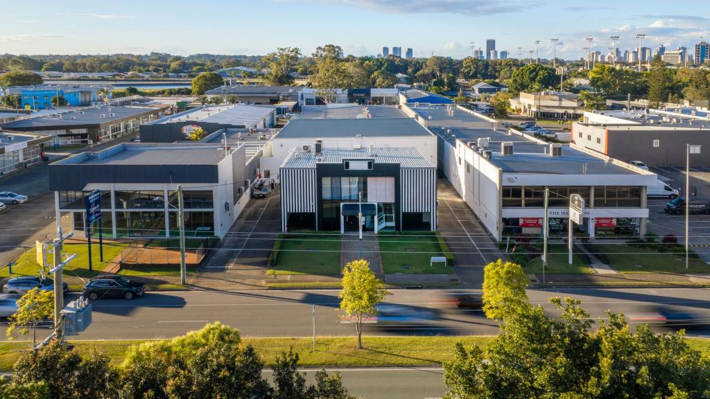 95 ASHMORE RD, BUNDALL, QLD 4217