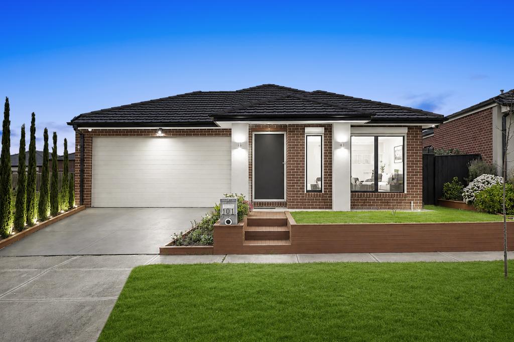 107 Holyoake Pde, Manor Lakes, VIC 3024