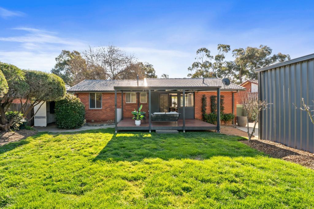 18 Stretton Cres, Latham, ACT 2615