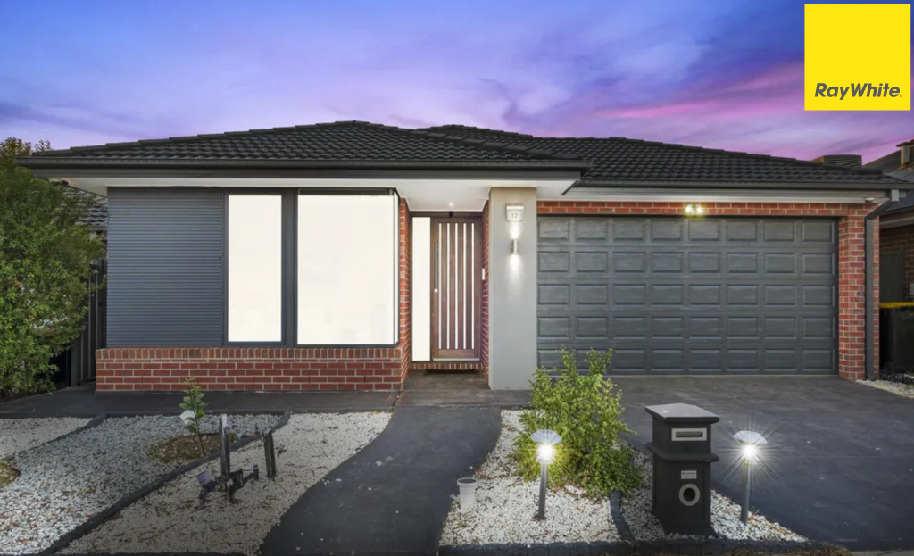 12 Sandygate Cct, Strathtulloh, VIC 3338